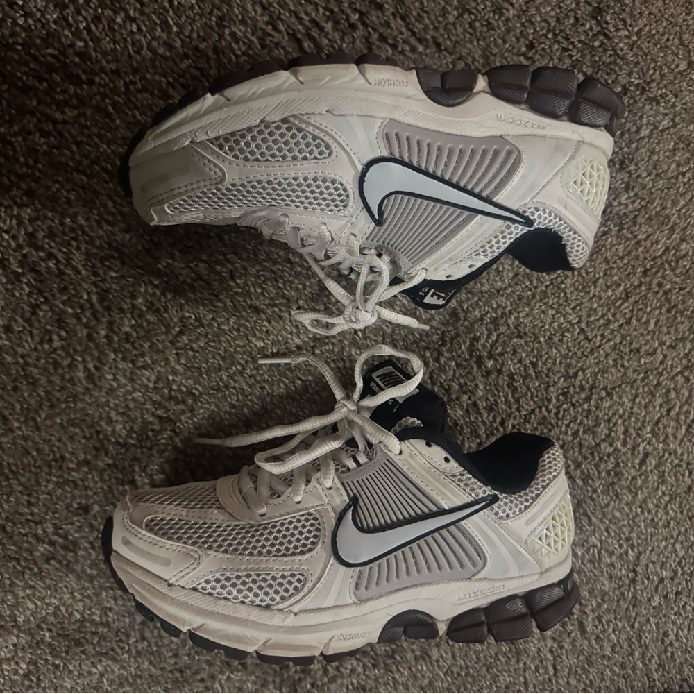 Nike Cream and Brown Athletic Shoes